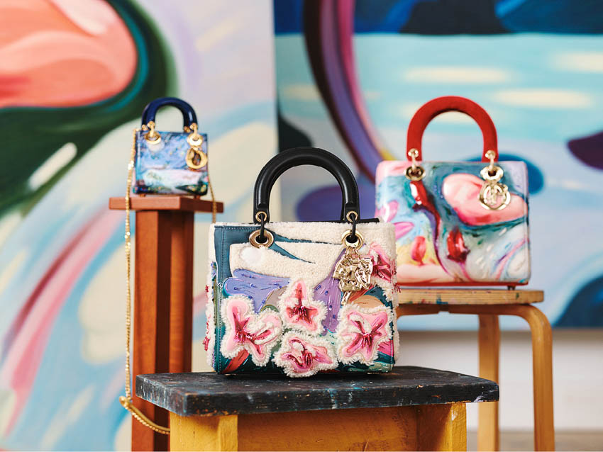 Các thiết kế Lady Dior của nghệ sĩ Hayal Pozanti với mảng màu hữu cơ và đường nét trừu tượng.