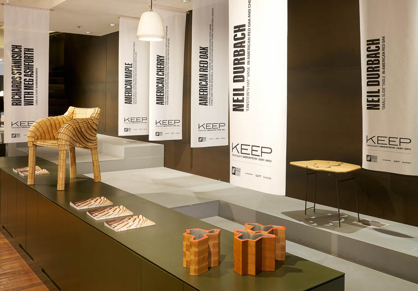 Không gian triển lãm KEEP tại Cult Sydney, trưng bày các thiết kế gỗ Mỹ red oak, cherry và maple của sáu kiến trúc sư Úc.