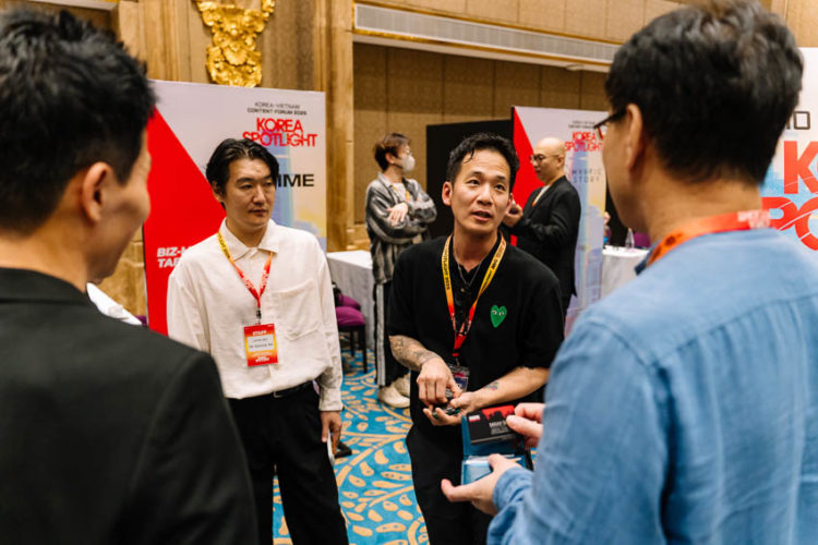 Đại biểu Việt – Hàn trao đổi hợp tác tại Korea–Vietnam Content Forum 2025 ở TP.HCM.