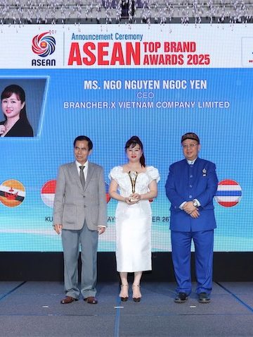 Bà Ngô Nguyễn Ngọc Yến nhận danh hiệu “Doanh nhân tiêu biểu ASEAN”