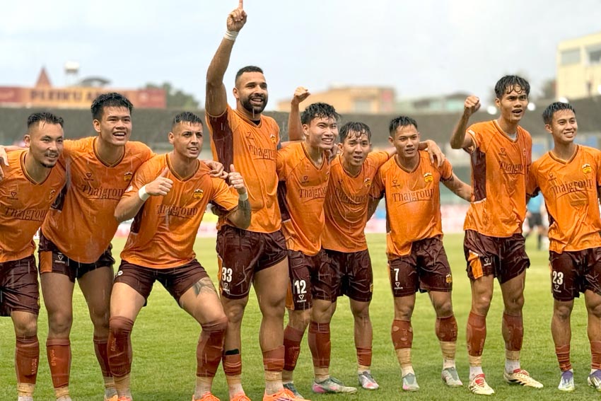 Cả HAGL và SLNA cùng 'níu nhau' ở nhóm cuối - 2