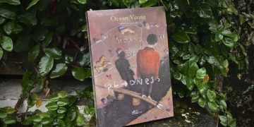 ‘Hoàng đế xứ Gladness’: Khi Ocean Vương khảo sát về gia đình và cái chết