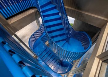 Ngôi nhà tái thiết mối quan hệ con người - kiến trúc - thiên nhiên