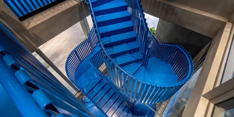 Ngôi nhà tái thiết mối quan hệ con người - kiến trúc - thiên nhiên