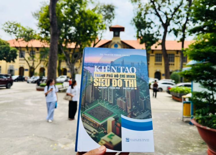Ông Nguyễn Thành Phong viết sách về ý tưởng phát triển siêu đô thị TP.HCM