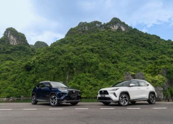 Vượt tháng ngâu với doanh số ấn tượng, Toyota tung ưu đãi khủng cho khách mua xe trong tháng 10 - 2