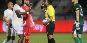 VAR "Cứu" CATPHCM thoát một thua trên sân nhà - 1