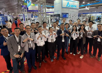 Gian hàng Delta Electronics tại VIAF 2025 giới thiệu robot SCARA và hệ thống giám sát FMCS ứng dụng AI