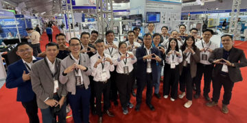 Gian hàng Delta Electronics tại VIAF 2025 giới thiệu robot SCARA và hệ thống giám sát FMCS ứng dụng AI