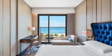 Bản giao hưởng bên bờ Mỹ Khê: Four Points Danang và dấu ấn tại World Luxury Hotel Awards 2025