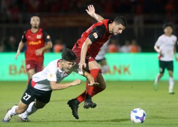 Công an TPHCM thua tiếc nuối - Ninh Bình lội ngược dòng ngoạn mục - 1