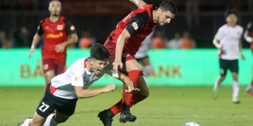 Công an TPHCM thua tiếc nuối - Ninh Bình lội ngược dòng ngoạn mục - 1