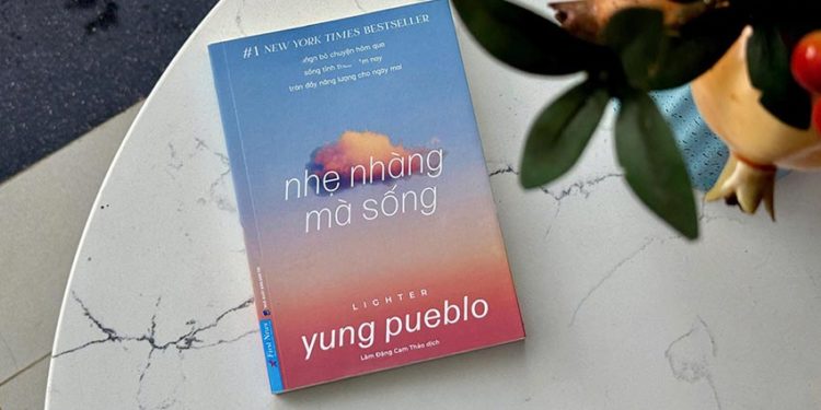 Học cách buông bỏ: Không phải xóa ký ức, mà là ngừng tự làm đau mình - 1