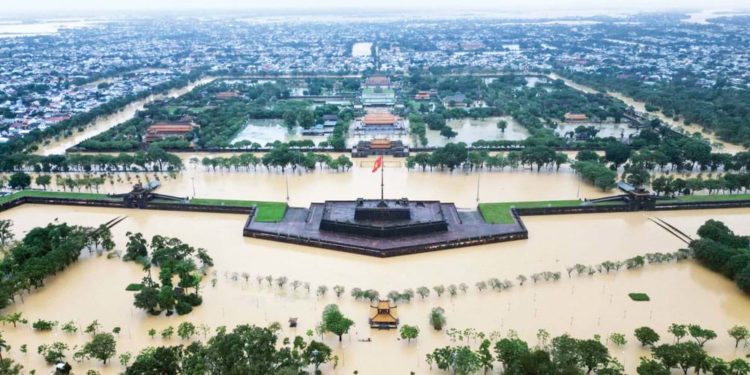 Mưa bão và ngập lụt đô thị