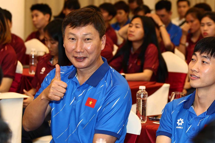 Nghĩa cử đẹp của các chiến binh sao vàng trước ngày lên đường - 3