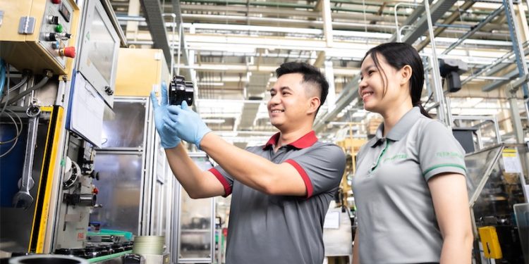 Schaeffler tiếp tục duy trì vị trí thứ 23 trong Top 100 Nơi làm việc tốt nhất Việt Nam - khối Doanh Nghiệp Vừa