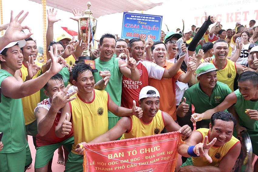 Sức sống mãnh liệt lễ hội Óoc Om Bóc, dậy sóng Maspéro - Đua ghe ngo Khmer - 10