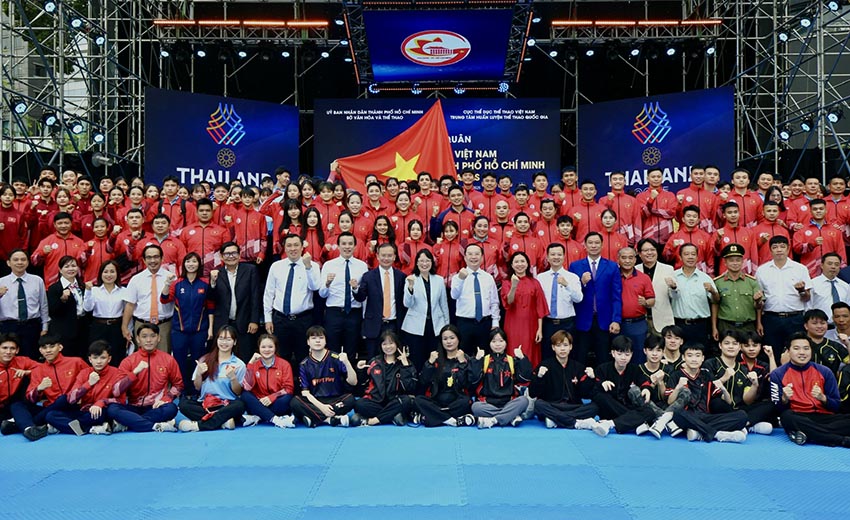 TP.HCM tổ chức Lễ Xuất quân Đoàn Thể thao tham dự Sea Games 33 - 1