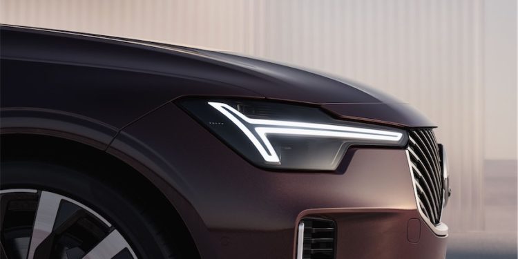 Triển lãm Volvo Drive. Life. trưng bày XC60 và S90 trong không gian Bắc Âu tinh tế.