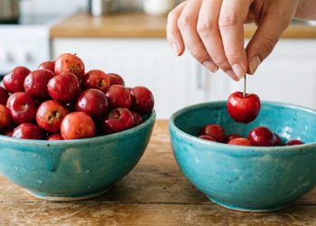 6 loại thực phẩm giúp giấc ngủ dễ dàng hơn