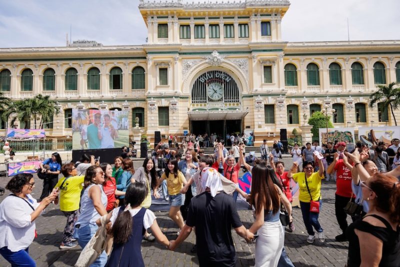 Nhiều du khách quốc tế tham dự sự kiện SUSF 2024