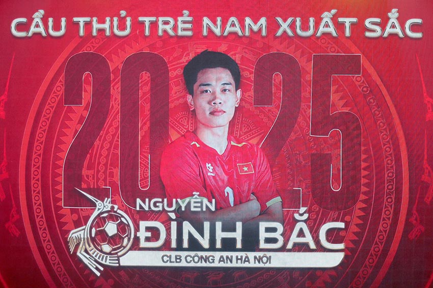 Nguyễn Hoàng Đức, Bích Thùy và Châu Đoàn Phát rạng danh tại đêm trao giải Quả bóng Vàng 2025 - 6