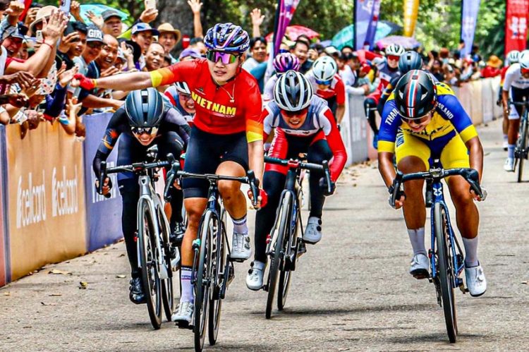 Đội tuyển Xe đạp Việt Nam lên đường tham dự SEA Games 33: Quyết tâm chinh phục HCV Đồng đội Đồng hàng Nam! - 2