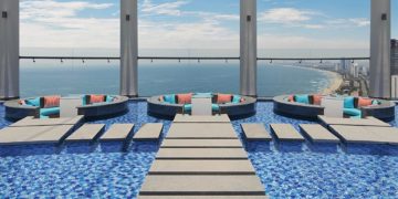 Khách sạn Four Points by Sheraton Danang bên bờ biển Mỹ Khê, kiến trúc hiện đại và không gian sang trọng - 1