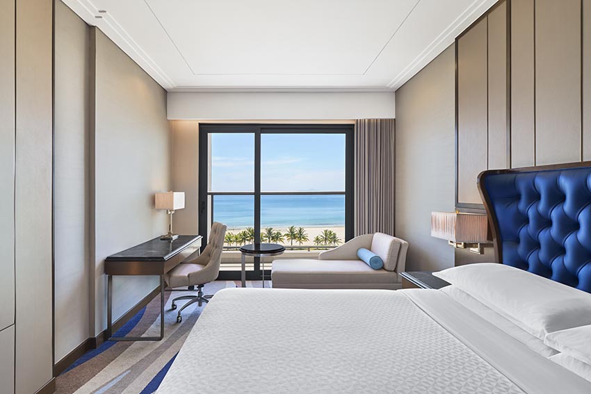 Khách sạn Four Points by Sheraton Danang bên bờ biển Mỹ Khê, kiến trúc hiện đại và không gian sang trọng - 2