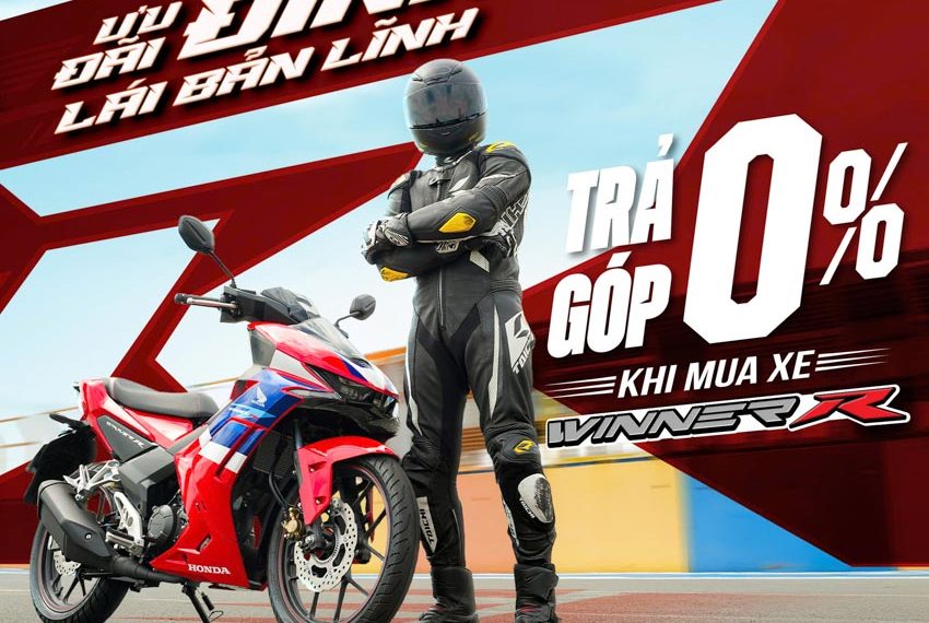 Mẫu xe côn tay thể thao Honda WINNER R trưng bày tại showroom Honda Việt Nam