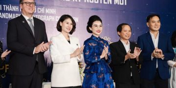 Lãnh đạo khu công nghiệp tham dự IPGOLF TOUR trong không gian golf cao cấp, ký kết hợp tác chiến lược VIZ và 54 - 2