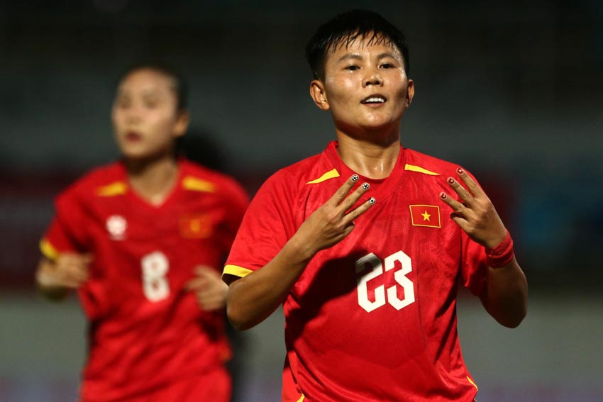 Nữ Việt Nam "Tắm Mưa Bàn Thắng" 7-0: Hải Yến Mở Hội, Thái Thị Thảo Lập Hat-trick! - 3
