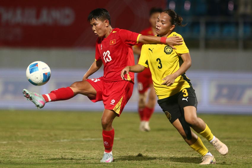 Nữ Việt Nam "Tắm Mưa Bàn Thắng" 7-0: Hải Yến Mở Hội, Thái Thị Thảo Lập Hat-trick! - 4