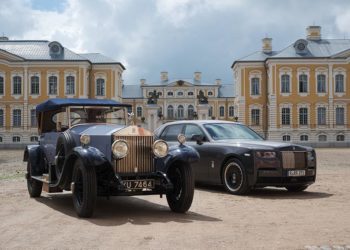 Rolls-Royce Phantom Centenary Private Collection với Spirit of Ecstasy vàng nguyên khối và nội thất Bespoke thủ công - 2
