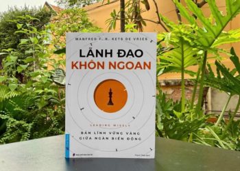 Hình ảnh ẩn dụ lãnh đạo đứng trước lựa chọn trận chiến trong bối cảnh biến động