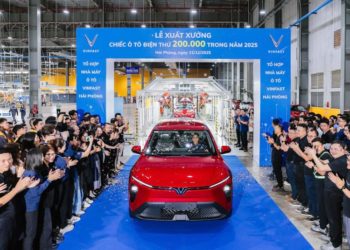 Nhà máy VinFast Hải Phòng với dây chuyền sản xuất ô tô điện tự động hóa cao