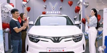 Dòng xe điện VinFast và trạm sạc V-Green tại Việt Nam