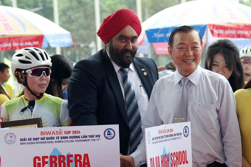 Ông Nguyễn Văn Thiền: 16 năm tâm huyết sau những "đóa hồng thép" - 1