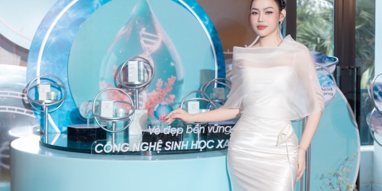 Mỹ phẩm công nghệ sinh học thuần chay: Khoa học và thiên nhiên hoà nhịp trong một phong cách làm đẹp mới