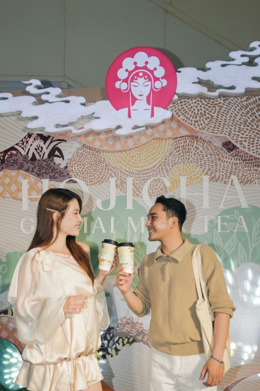 Trà sữa Hojicha gạo rang: Hương gạo bếp nhà trong ly trà đương đại