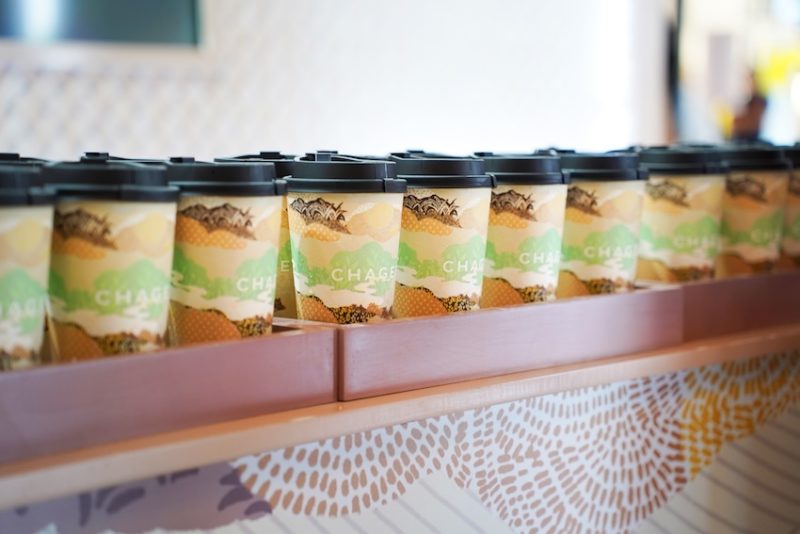 Trà sữa Hojicha gạo rang: Hương gạo bếp nhà trong ly trà đương đại