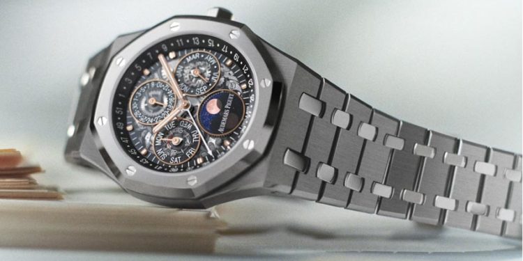 Bộ máy Calibre 7139 lộ cơ trên Royal Oak và Code 11.59 với mặt số sapphire và chi tiết hoàn thiện thủ công tinh xảo - 4