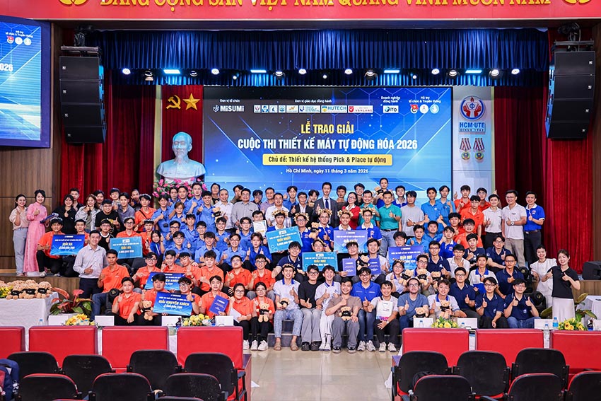 Sinh viên các trường đại học kỹ thuật trình bày giải pháp thiết kế hệ thống Pick & Place tự động tại vòng Chung kết cuộc thi Thiết kế Máy tự động hóa 2026 ở TP.HCM - 2