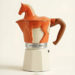 Concept Hermès x Bialetti Moka Pot với nắp hình ngựa màu cam và bộ tách espresso đồng bộ trong hộp gỗ óc chó - 1