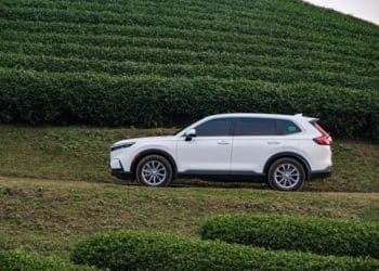 Honda Việt Nam ra mắt CR-V bản xăng mới, giá từ 1,039 tỷ đồng - 1