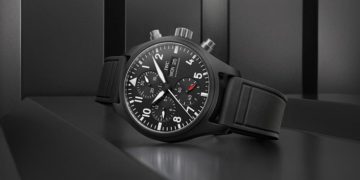 IWC Pilot Chronograph 41 Oceana ceramic xanh và phiên bản Top Gun đen trên cổ tay - 2