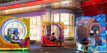 Tác phẩm nghệ thuật công cộng tương tác trong không gian đô thị với người dân tham gia trải nghiệm - 2