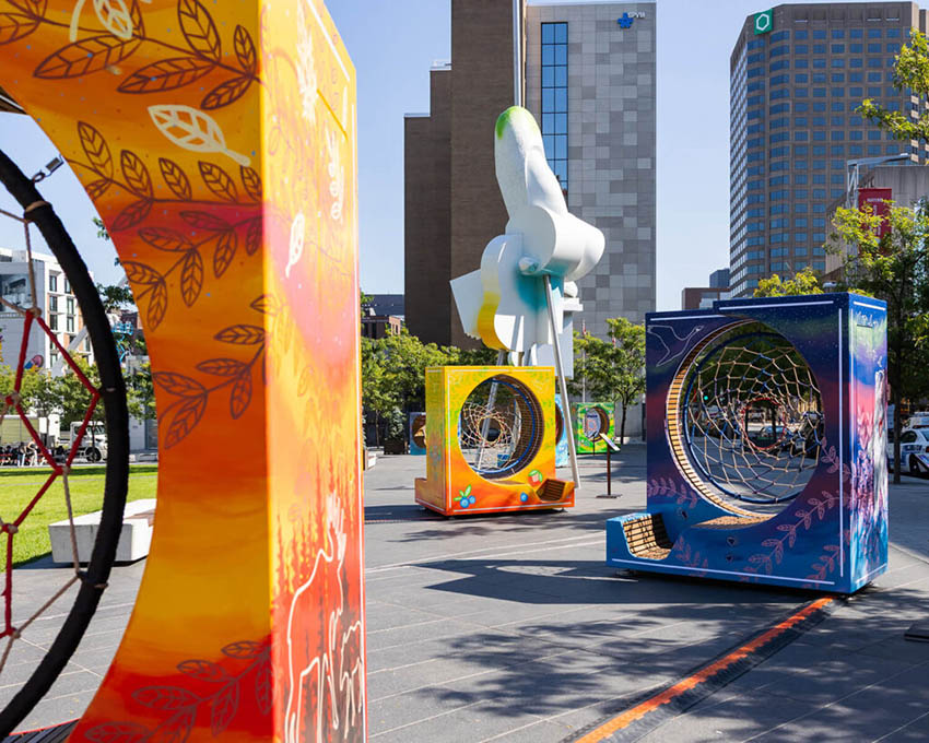 Tác phẩm nghệ thuật công cộng tương tác trong không gian đô thị với người dân tham gia trải nghiệm - 6