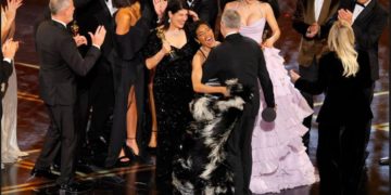 Oscars 2026: 'One Battle After Another' đại thắng với 6 tượng vàng - 1