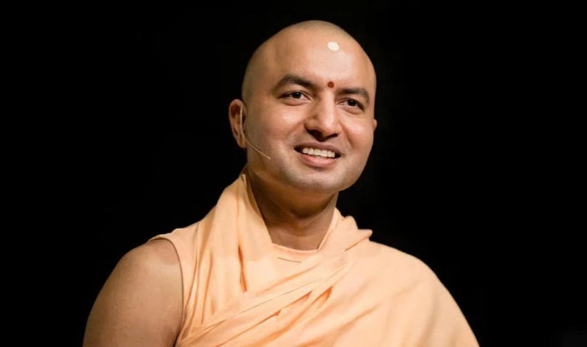 Bìa sách “Sống trong cõi vô thường” của Om Swami với tông màu trầm, gợi cảm giác chiêm nghiệm và tĩnh tại - 1